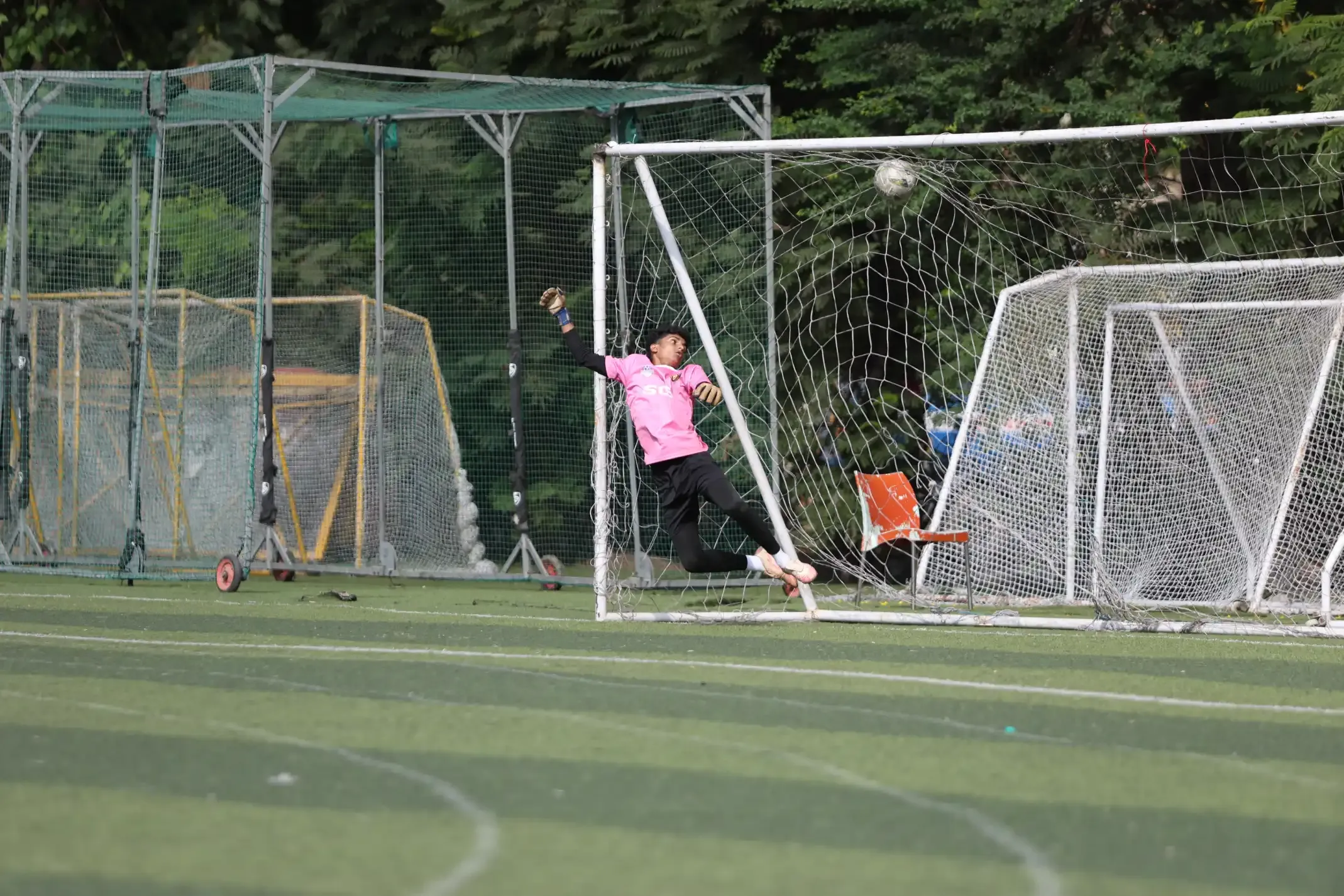 YFC 25-26 U16 goalkeepers attempt