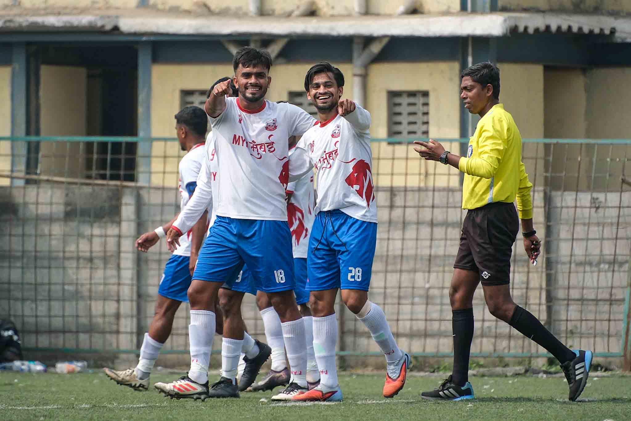MYJ Outclass Mumbai Ultras to Stay Top and remain Unbeaten